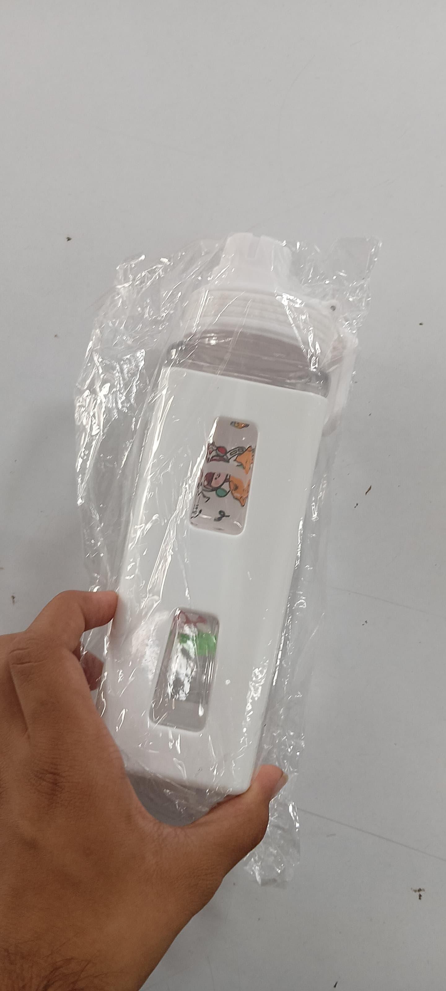 700ml Kawaii Water Bottle with Lid and Straw